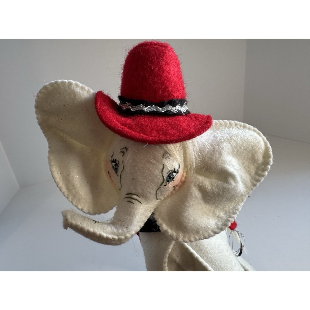 Annalee White Classy Elephant With Hat 6 Inches 2014 Retired Ornament EUC